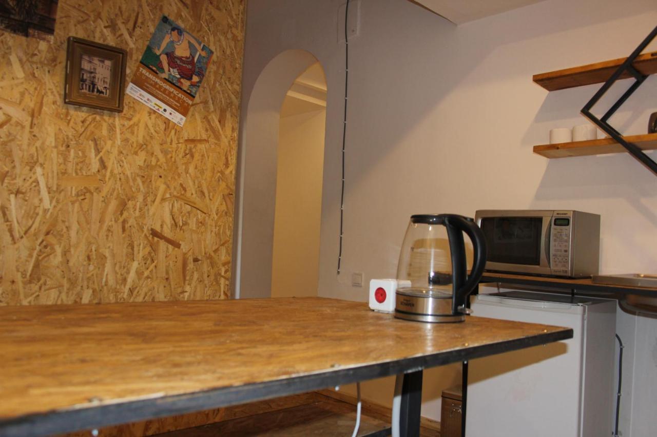 Victoria Poshtel Bucharest Hostel Ngoại thất bức ảnh